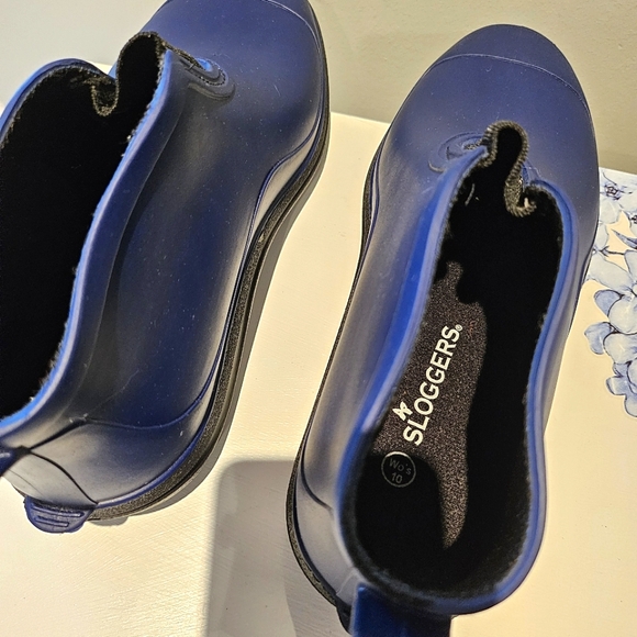 5/$25 Sloggers sz10 rain boots - Picture 3 of 8
